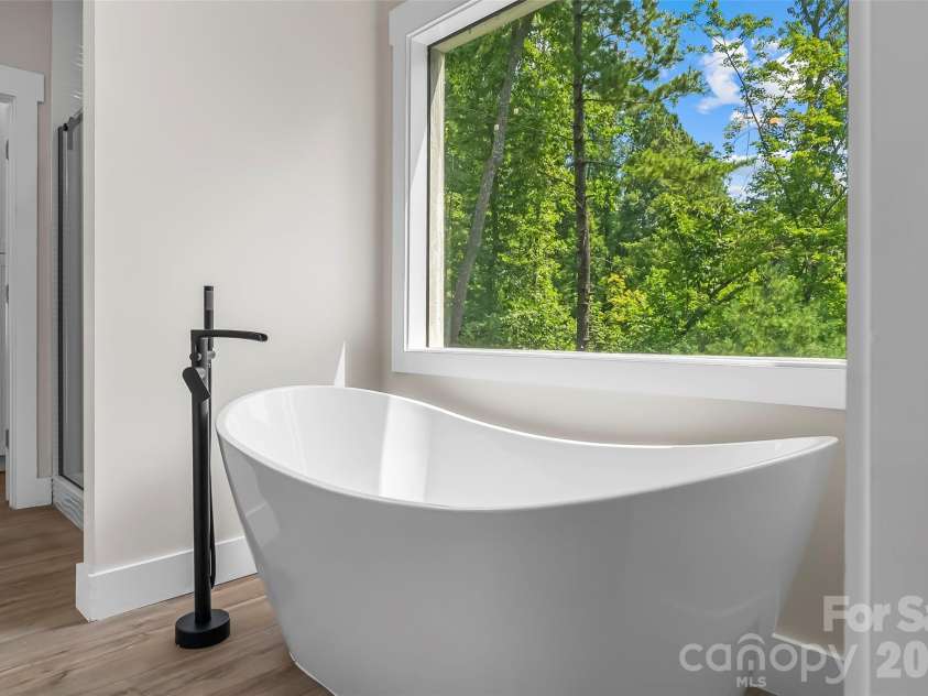 44 Valley View Drive, Marion, NC 28752.  MLS# CAR4413930, YatesRealty ID 43692. 