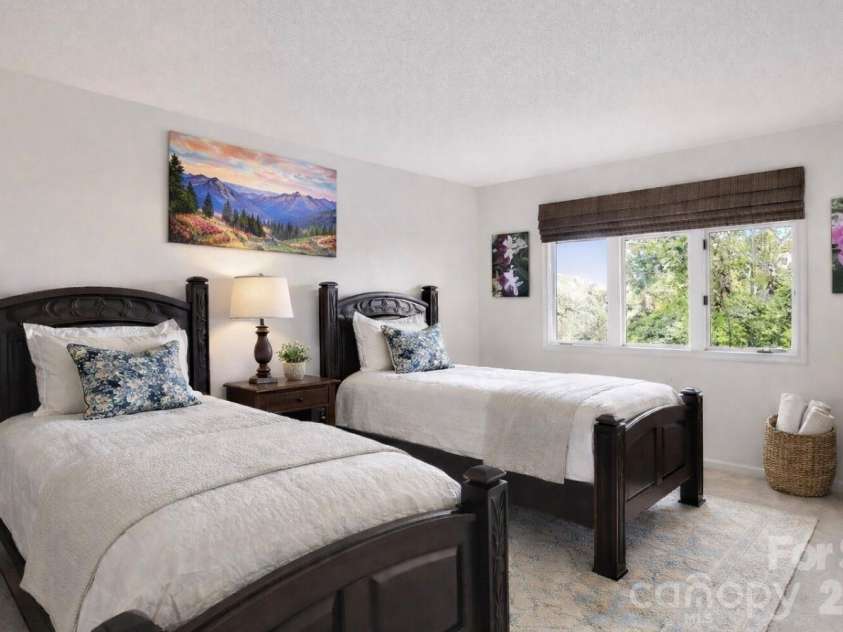 2902-A Timber Trail, Asheville, NC 28804.  MLS# CAR4414086, YatesRealty ID 43693. 