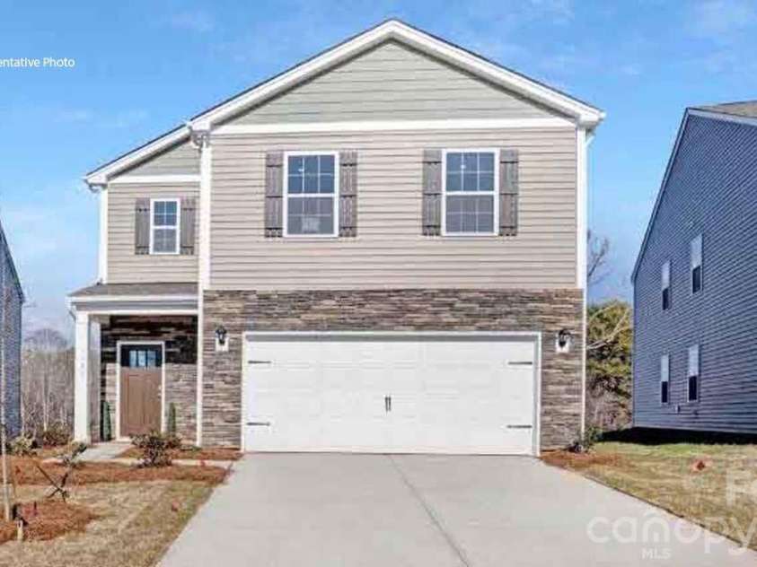 2808 Frances View Lane, Lincolnton, NC 28092.  MLS# CAR4414089, YatesRealty ID 43696. 