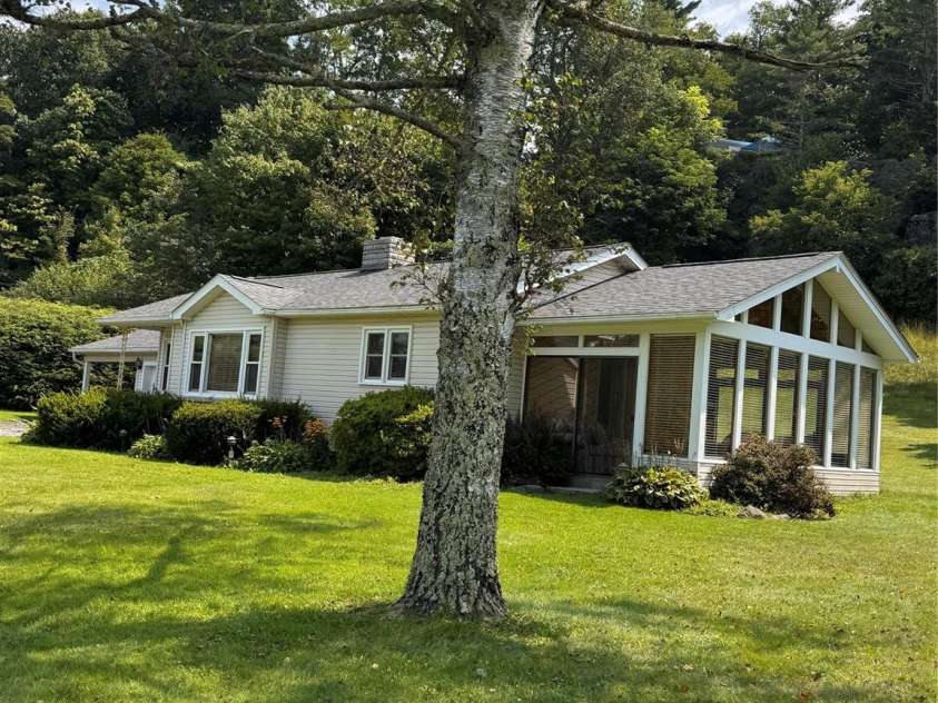 189 Old NC 181 Highway, Newland, NC 28657.  MLS# CAR4413944, YatesRealty ID 43698. 