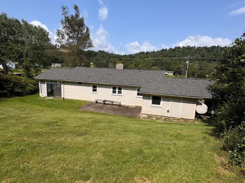 189 Old NC 181 Highway, Newland, NC 28657.  MLS# CAR4413944, YatesRealty ID 43698. Back Yard