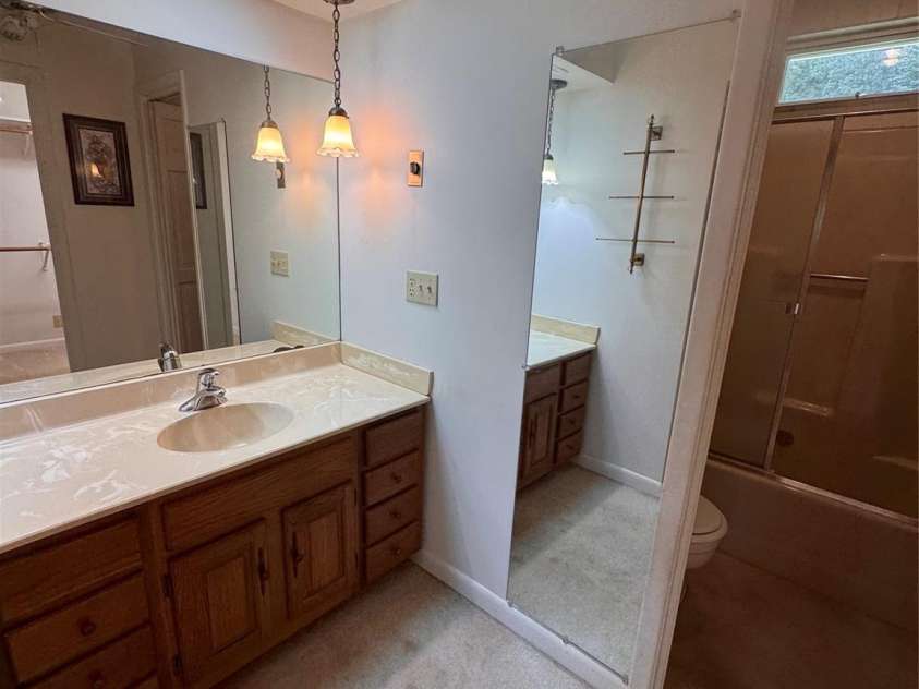 189 Old NC 181 Highway, Newland, NC 28657.  MLS# CAR4413944, YatesRealty ID 43698. Primary Bath