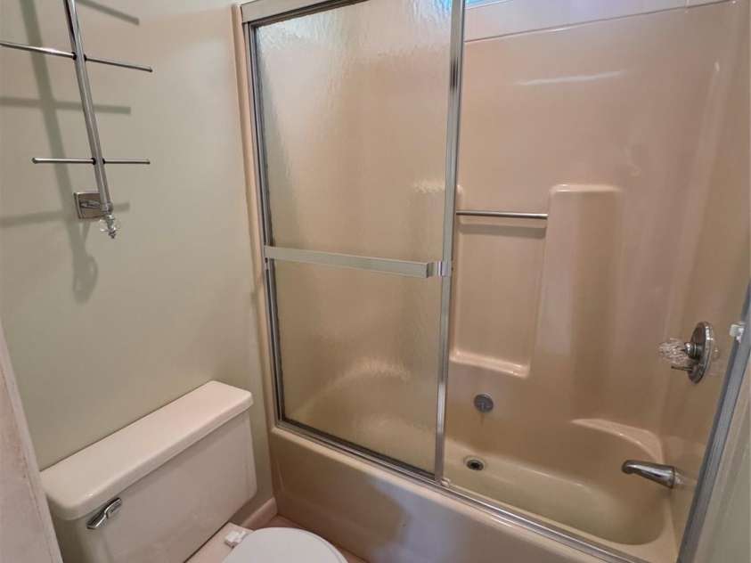 189 Old NC 181 Highway, Newland, NC 28657.  MLS# CAR4413944, YatesRealty ID 43698. Primary Bath