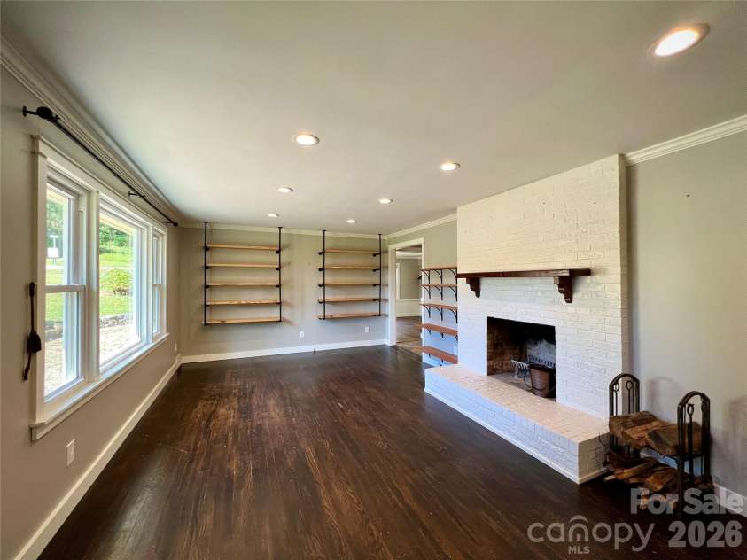 3 Mount Royal Drive, Arden, NC 28704.  MLS# CAR4413599, YatesRealty ID 43699. 