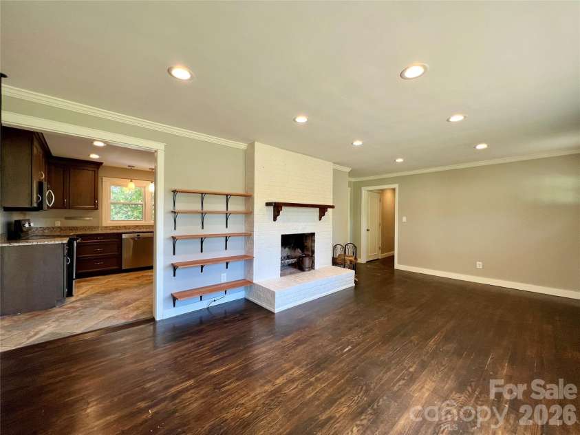 3 Mount Royal Drive, Arden, NC 28704.  MLS# CAR4413599, YatesRealty ID 43699. 
