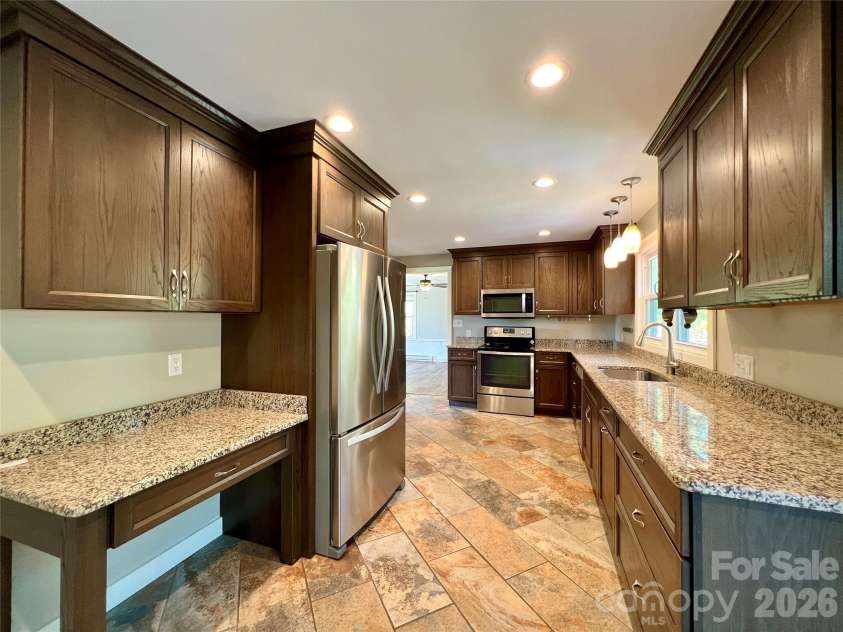 3 Mount Royal Drive, Arden, NC 28704.  MLS# CAR4413599, YatesRealty ID 43699. 