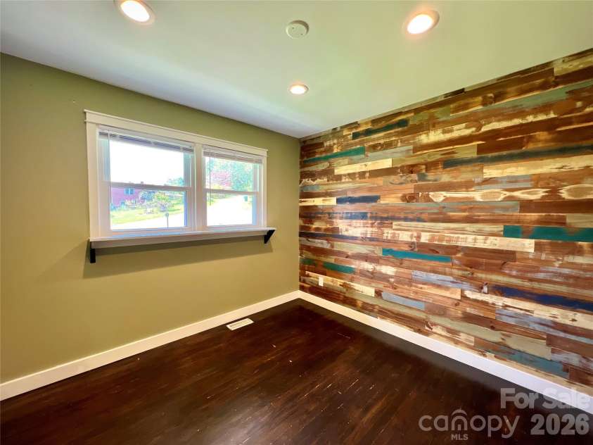 3 Mount Royal Drive, Arden, NC 28704.  MLS# CAR4413599, YatesRealty ID 43699. 