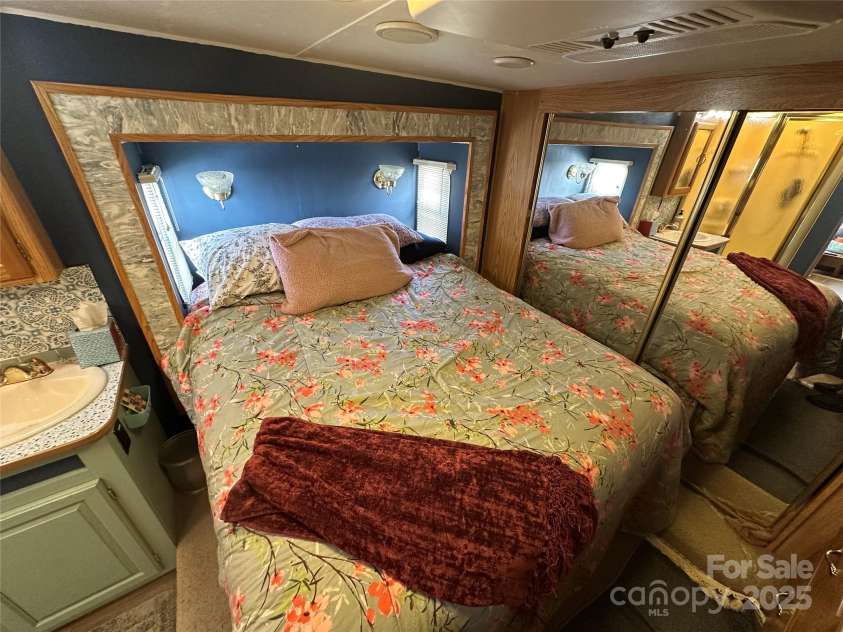 134 Putt Putt Lane, New London, NC 28127.  MLS# CAR4241139, YatesRealty ID 437. 