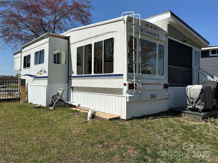 134 Putt Putt Lane, New London, NC 28127.  MLS# CAR4241139, YatesRealty ID 437. 