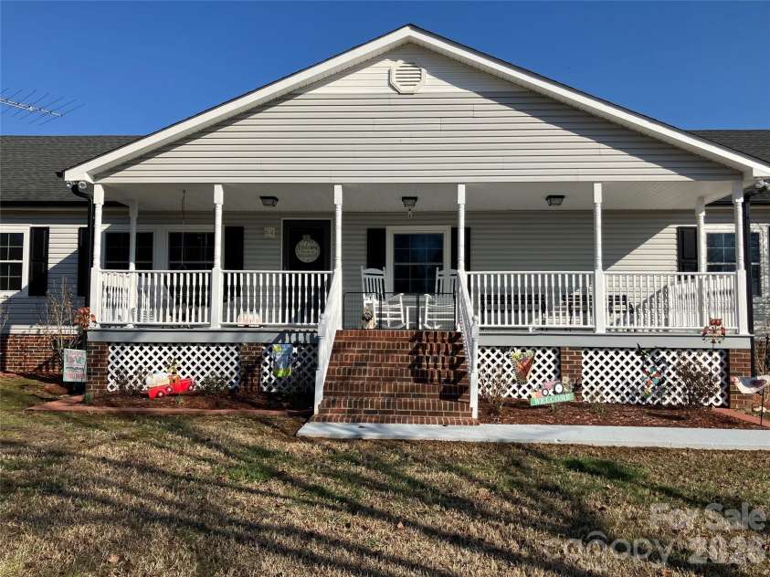 13215 Pine Bluff Road, Midland, NC 28107.  MLS# CAR4345295, YatesRealty ID 4370. 