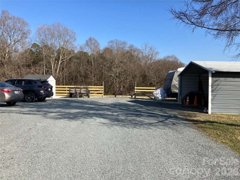 13215 Pine Bluff Road, Midland, NC 28107.  MLS# CAR4345295, YatesRealty ID 4370. 