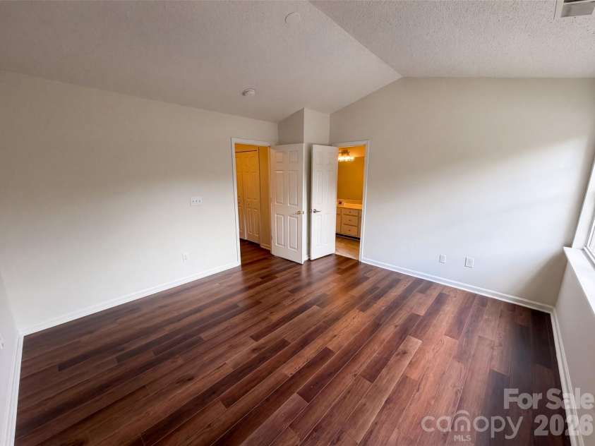 4165 Birch Leaf Court, Charlotte, NC 28215.  MLS# CAR4414130, YatesRealty ID 43700. 