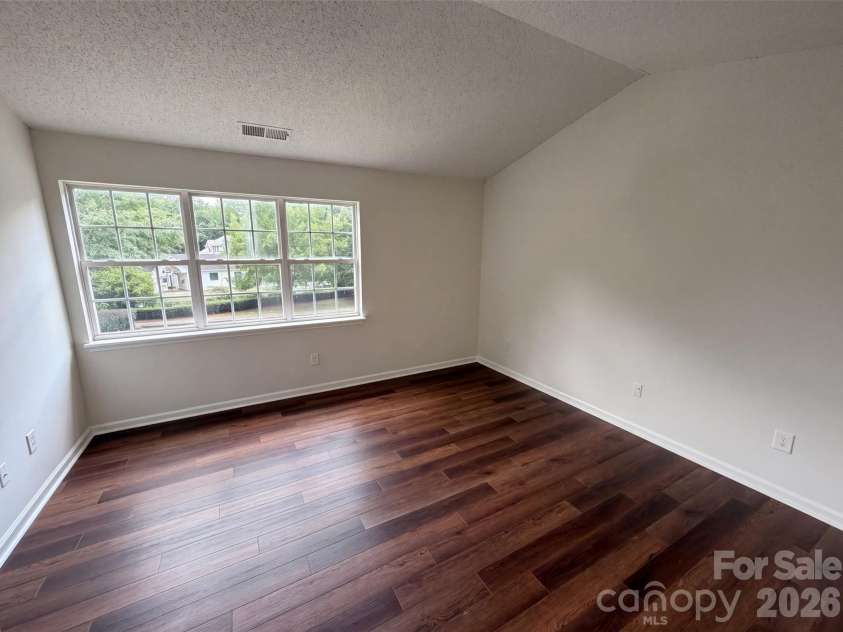 4165 Birch Leaf Court, Charlotte, NC 28215.  MLS# CAR4414130, YatesRealty ID 43700. 