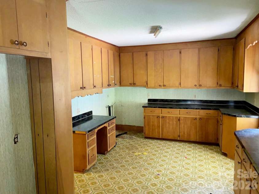 213 Wiley Avenue, York, SC 29745.  MLS# CAR4414129, YatesRealty ID 43701. 