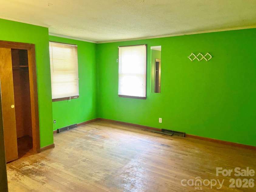 213 Wiley Avenue, York, SC 29745.  MLS# CAR4414129, YatesRealty ID 43701. 