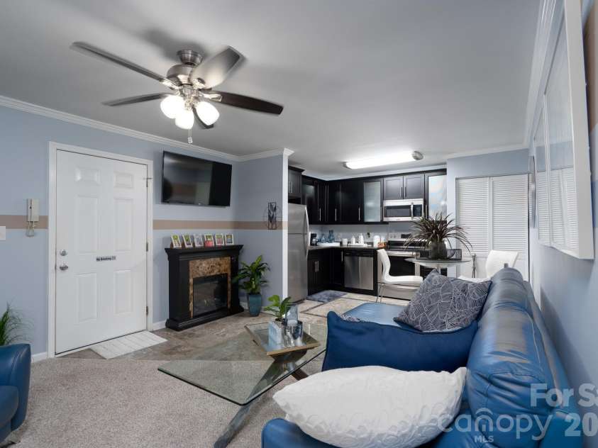 109 Stroupe Road, Gastonia, NC 28056.  MLS# CAR4407792, YatesRealty ID 43703. 