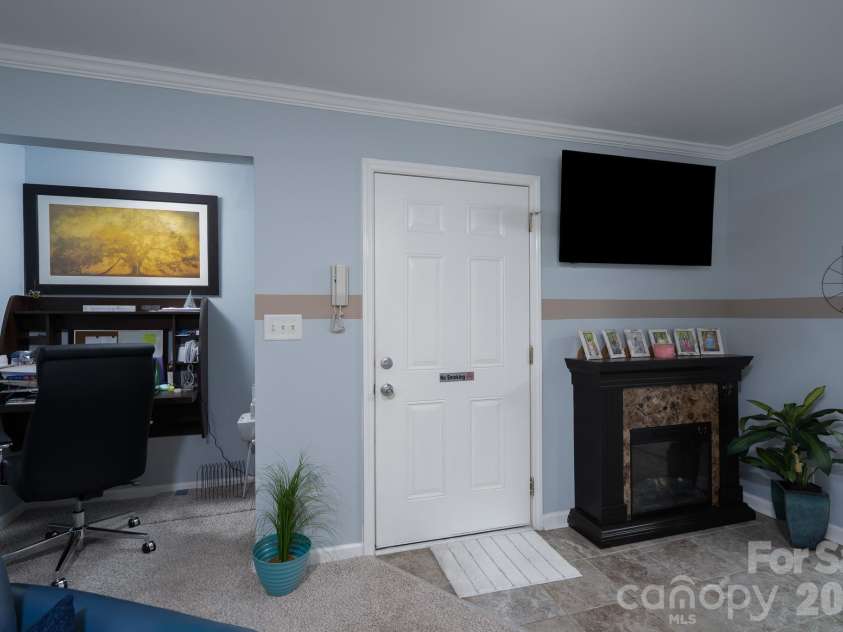 109 Stroupe Road, Gastonia, NC 28056.  MLS# CAR4407792, YatesRealty ID 43703. 