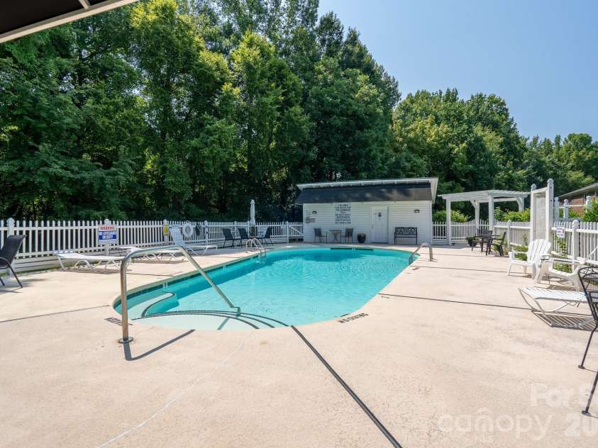 109 Stroupe Road, Gastonia, NC 28056.  MLS# CAR4407792, YatesRealty ID 43703. 