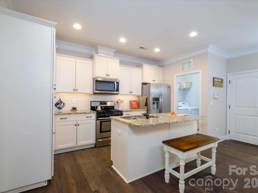4185 La Crema Drive, Charlotte, NC 28214.  MLS# CAR4413064, YatesRealty ID 43706. 