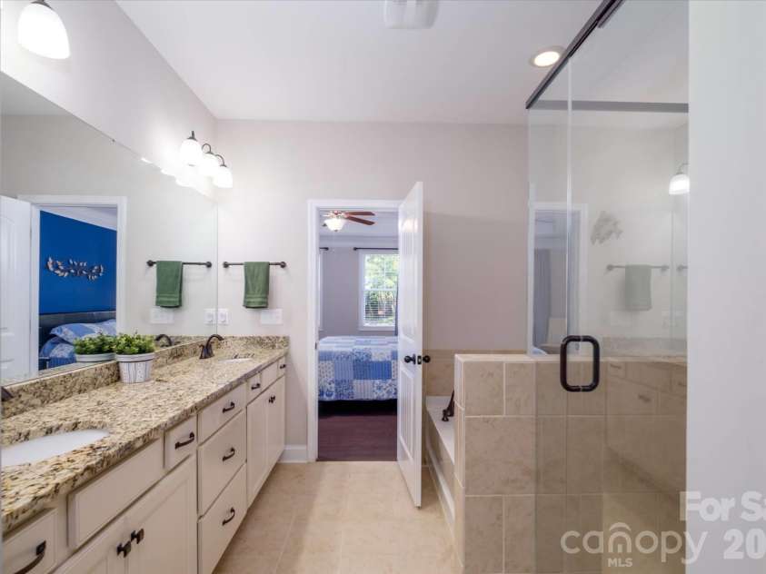 4185 La Crema Drive, Charlotte, NC 28214.  MLS# CAR4413064, YatesRealty ID 43706. 
