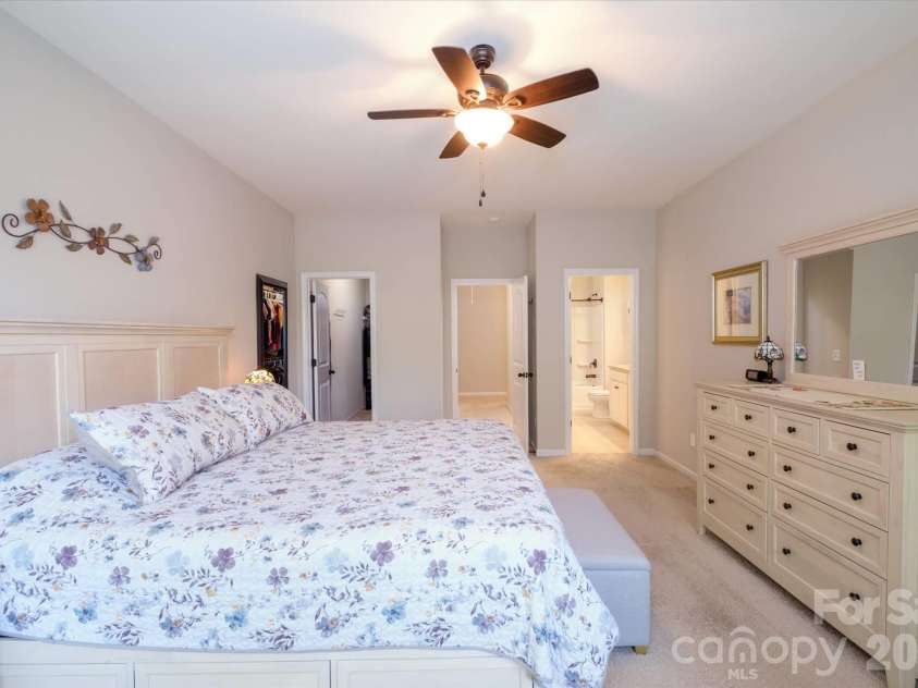4185 La Crema Drive, Charlotte, NC 28214.  MLS# CAR4413064, YatesRealty ID 43706. 