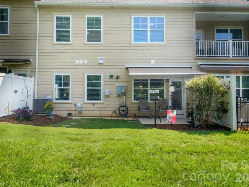 4185 La Crema Drive, Charlotte, NC 28214.  MLS# CAR4413064, YatesRealty ID 43706. 
