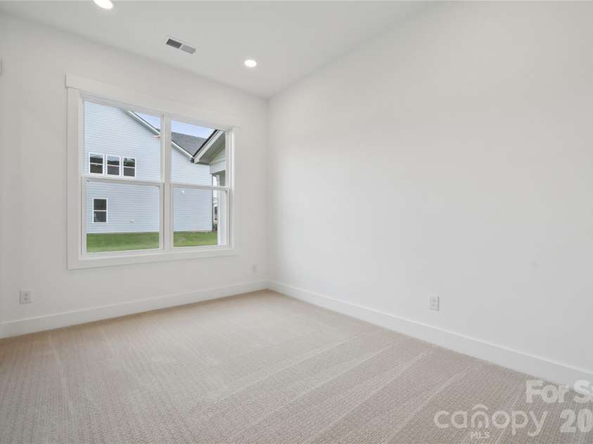 5452 Vernon Ridge Road, Huntersville, NC 28078.  MLS# CAR4414145, YatesRealty ID 43708. 