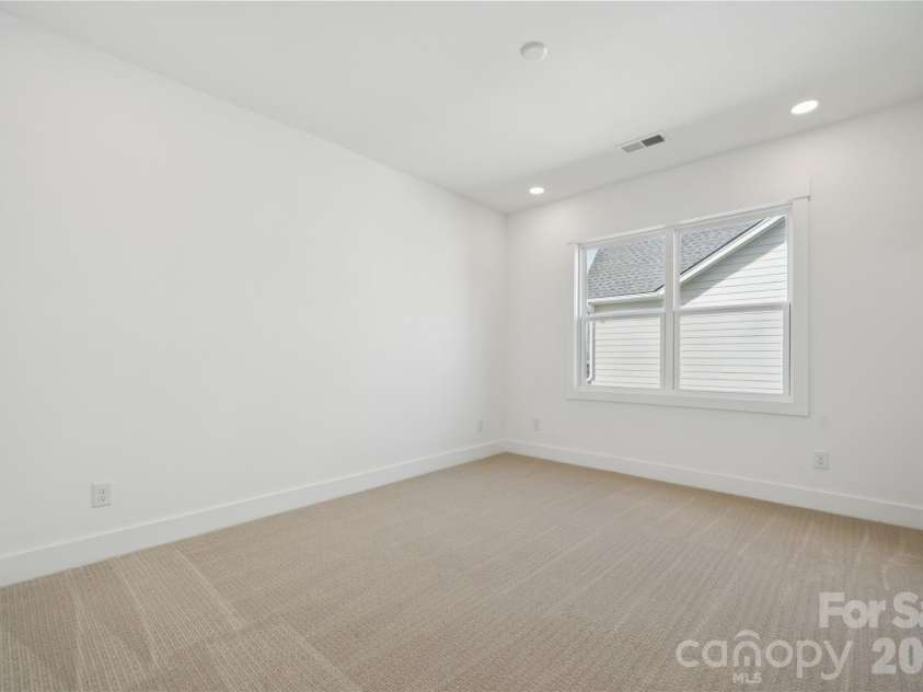 5452 Vernon Ridge Road, Huntersville, NC 28078.  MLS# CAR4414145, YatesRealty ID 43708. 