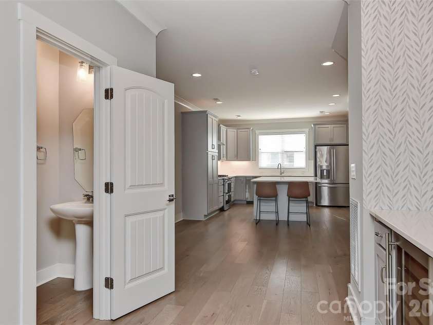 1150 36th Street, Charlotte, NC 28205.  MLS# CAR4345446, YatesRealty ID 4371. 