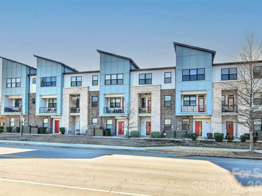 1150 36th Street, Charlotte, NC 28205.  MLS# CAR4345446, YatesRealty ID 4371. 