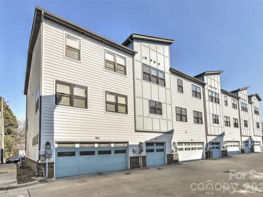 1150 36th Street, Charlotte, NC 28205.  MLS# CAR4345446, YatesRealty ID 4371. 