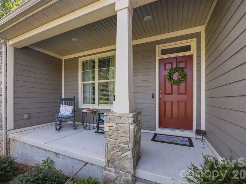 3177 Yosemite Drive, Gastonia, NC 28056.  MLS# CAR4413980, YatesRealty ID 43710. 