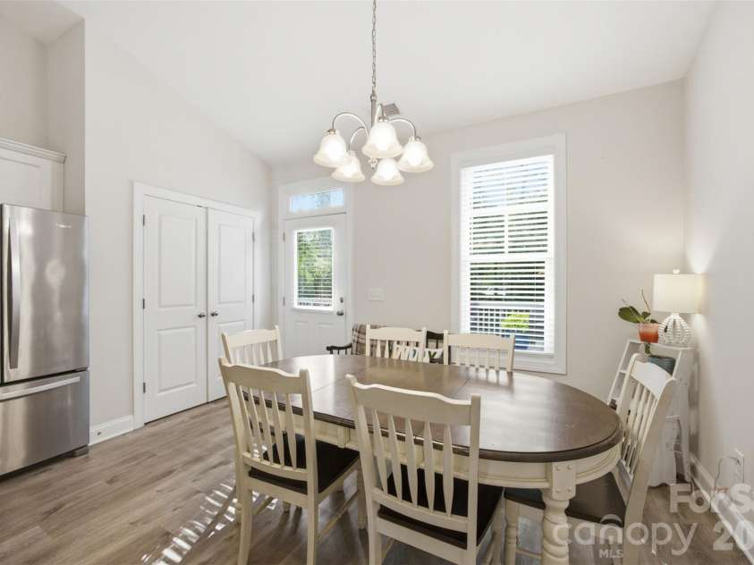 3177 Yosemite Drive, Gastonia, NC 28056.  MLS# CAR4413980, YatesRealty ID 43710. 