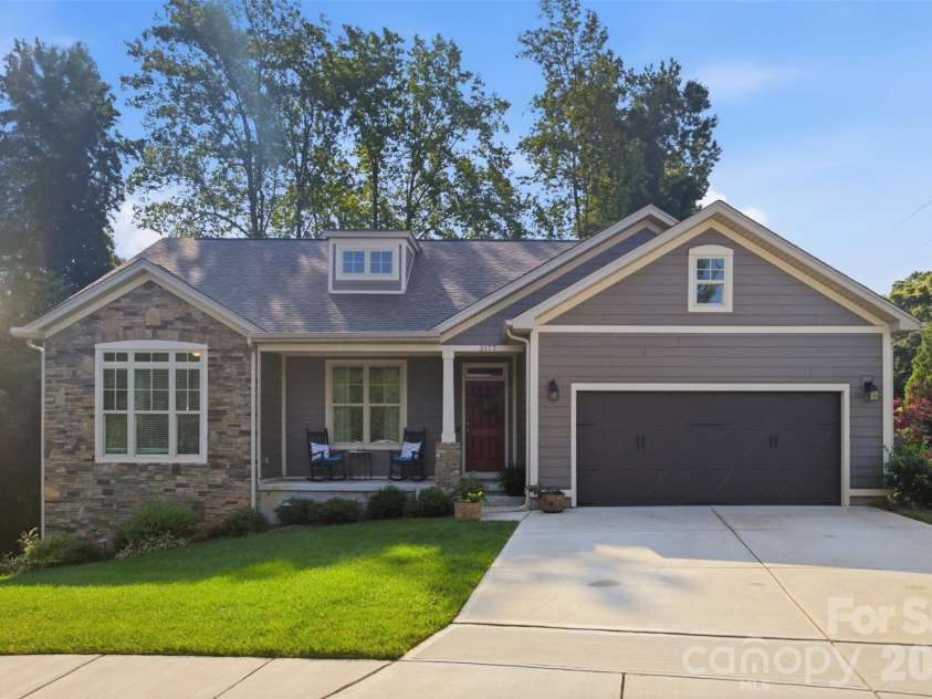 3177 Yosemite Drive, Gastonia, NC 28056.  MLS# CAR4413980, YatesRealty ID 43710. 