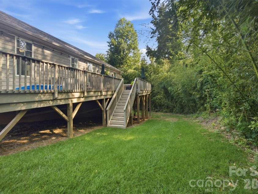 3177 Yosemite Drive, Gastonia, NC 28056.  MLS# CAR4413980, YatesRealty ID 43710. 