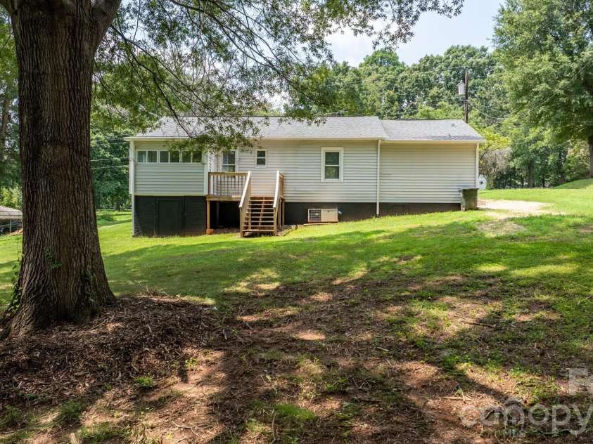12 Ruth Avenue, Newton, NC 28658.  MLS# CAR4414166, YatesRealty ID 43712. 