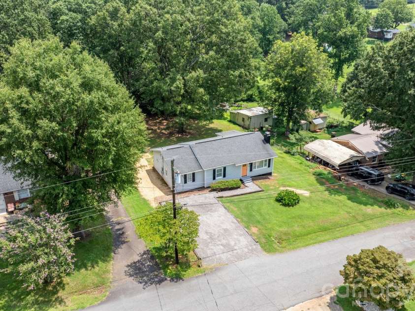 12 Ruth Avenue, Newton, NC 28658.  MLS# CAR4414166, YatesRealty ID 43712. 
