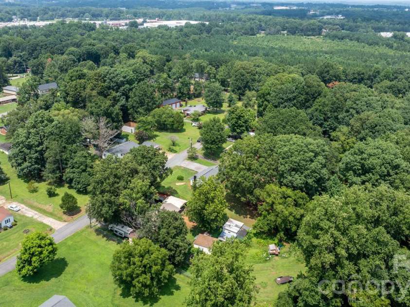 12 Ruth Avenue, Newton, NC 28658.  MLS# CAR4414166, YatesRealty ID 43712. 
