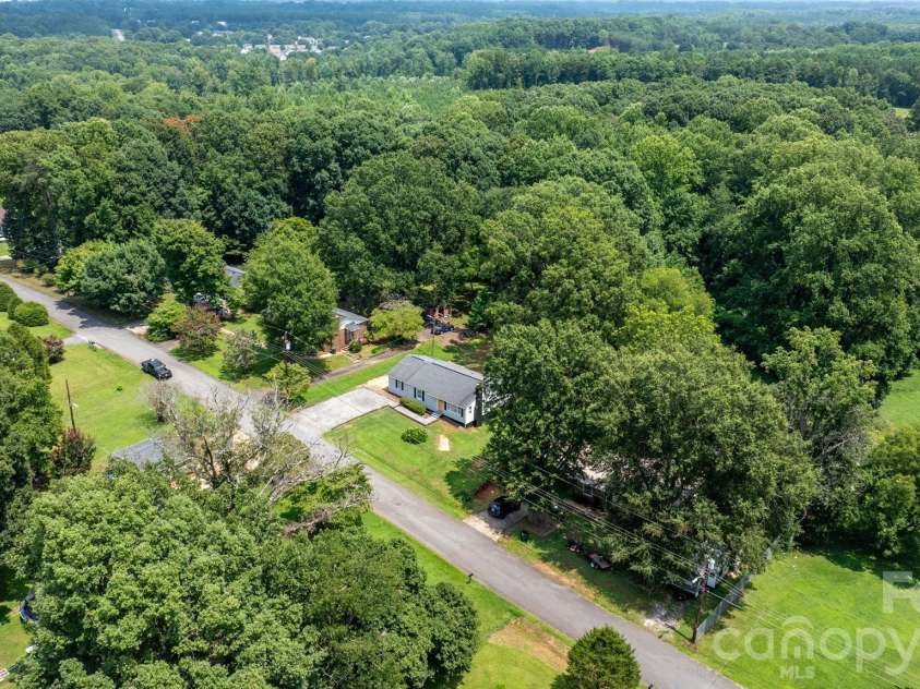 12 Ruth Avenue, Newton, NC 28658.  MLS# CAR4414166, YatesRealty ID 43712. 