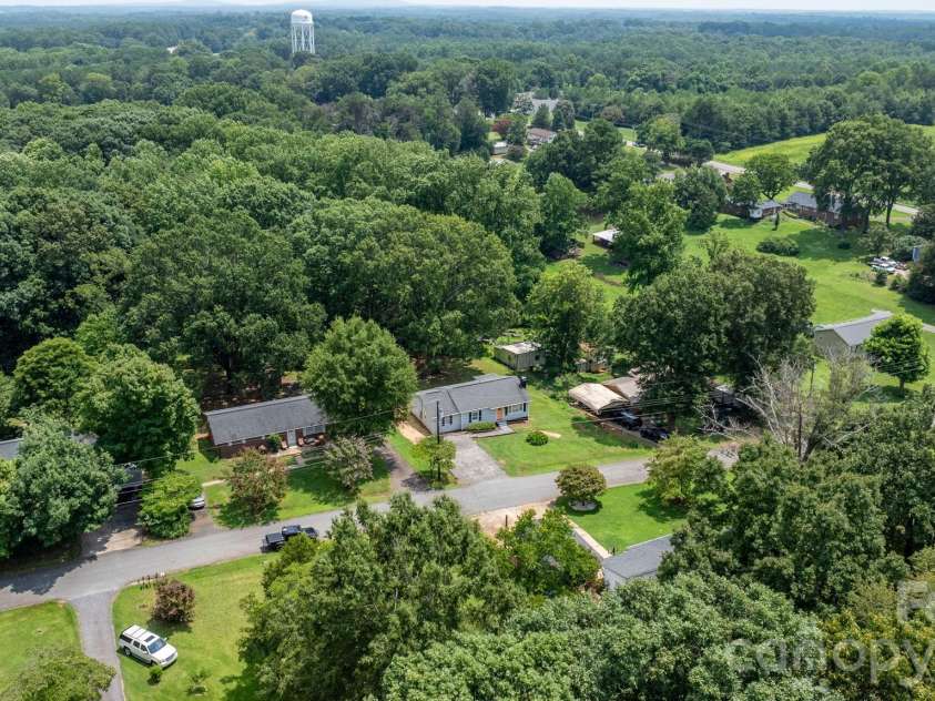 12 Ruth Avenue, Newton, NC 28658.  MLS# CAR4414166, YatesRealty ID 43712. 