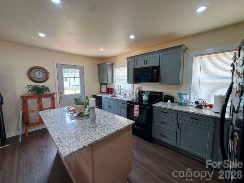 115 Robert Drive, State Road, NC 28676.  MLS# CAR4414175, YatesRealty ID 43715. 