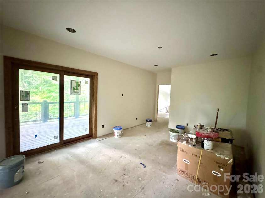 54 Hamlin Lane, Mars Hill, NC 28754.  MLS# CAR4413783, YatesRealty ID 43718. 