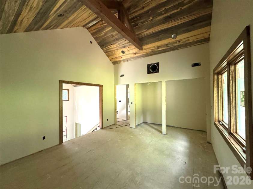 54 Hamlin Lane, Mars Hill, NC 28754.  MLS# CAR4413783, YatesRealty ID 43718. 