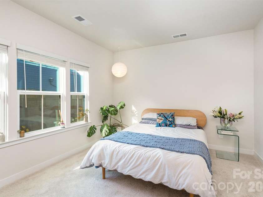 144 Millsbee Lane, Charlotte, NC 28205.  MLS# CAR4345179, YatesRealty ID 4372. 