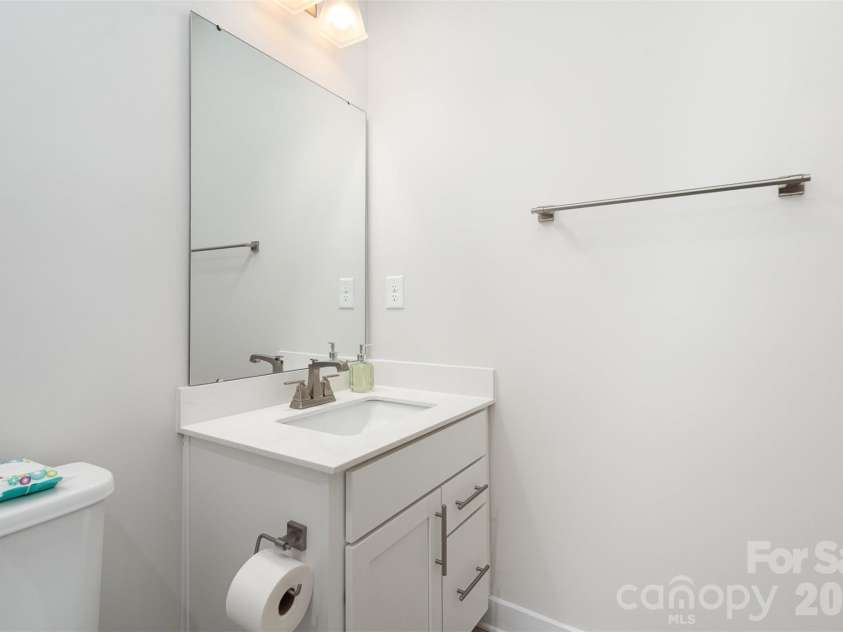 144 Millsbee Lane, Charlotte, NC 28205.  MLS# CAR4345179, YatesRealty ID 4372. 