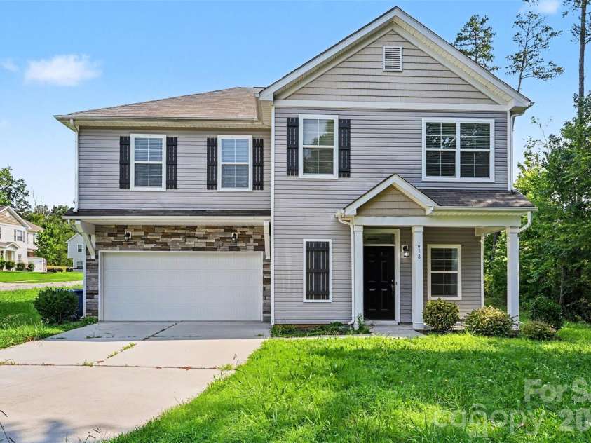 618 Oak Brook Drive, Salisbury, NC 28146.  MLS# CAR4413195, YatesRealty ID 43720. 