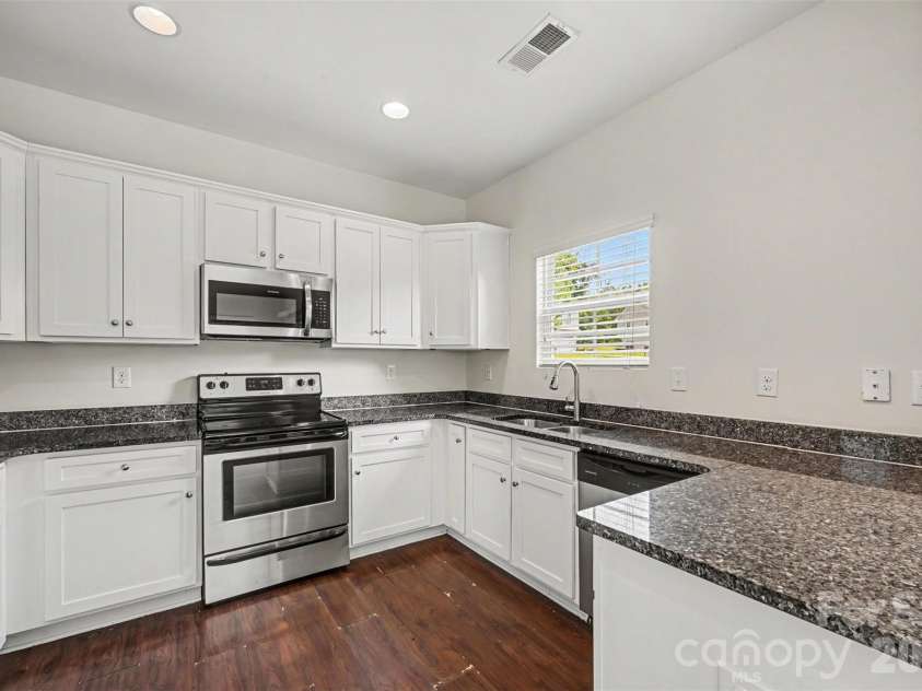 618 Oak Brook Drive, Salisbury, NC 28146.  MLS# CAR4413195, YatesRealty ID 43720. 