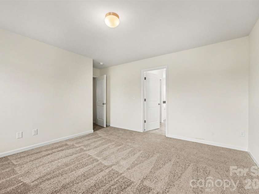618 Oak Brook Drive, Salisbury, NC 28146.  MLS# CAR4413195, YatesRealty ID 43720. 