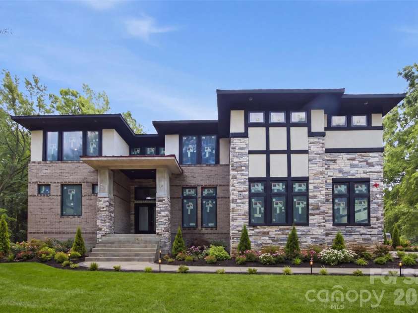 13117 Hamilton Place Drive, Charlotte, NC 28273.  MLS# CAR4412864, YatesRealty ID 43721. Home Front (AI Landscaping)