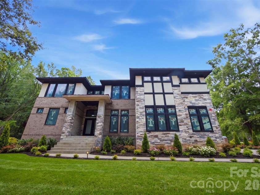 13117 Hamilton Place Drive, Charlotte, NC 28273.  MLS# CAR4412864, YatesRealty ID 43721. Home Front (AI Landscaping)